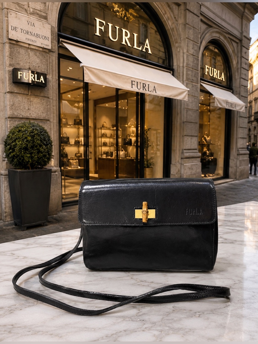 FURLA VINTAGE Crossbody Clutch Bag w Bamboo & Gold Turn-Lock GUC